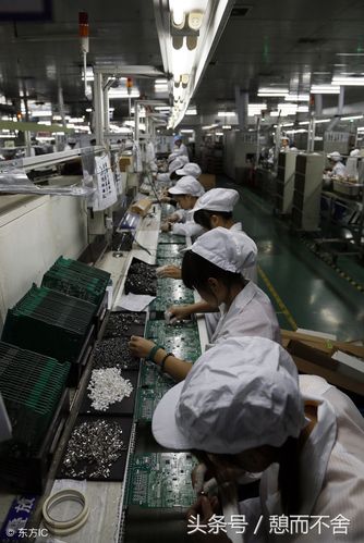 深圳工厂宁愿多付三千给中介，也不直招 老板的算盘，其实打得比谁都精